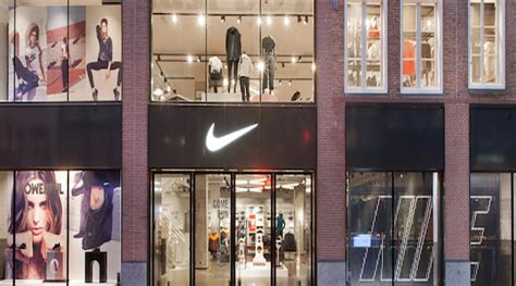 maxis muiden nike outlet openingstijden|Nike Factory Store Muiden.